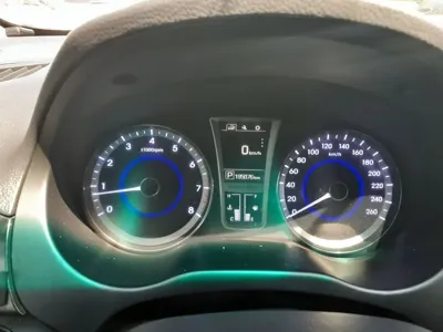 Hyundai Grandeur 2015, 195070 км, за 5500000 KRW