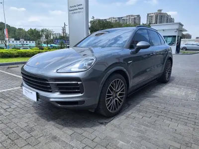 Porsche Cayenne Hybrid · 2021 год