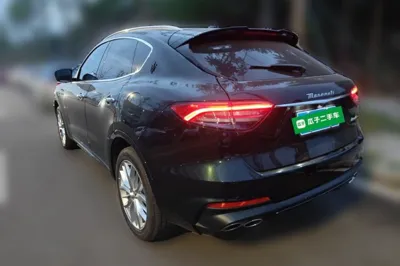 Maserati Levante 2022, 50400 км, за 381016.09 CNY