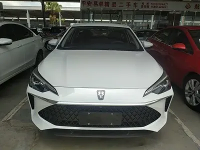Roewe i5 2023, 2100 км, за 38800 CNY