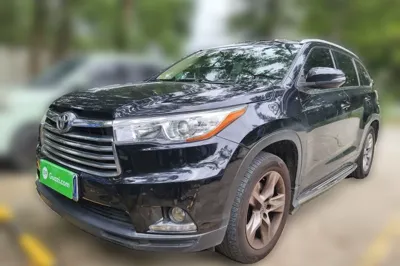 Toyota Highlander · 2015 год