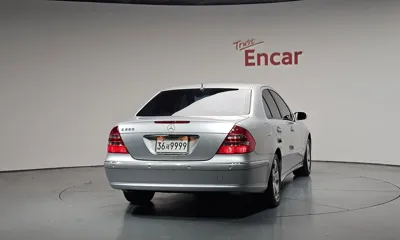 Mercedes-Benz E-Class 2005, 12306 км, за 15000000 KRW