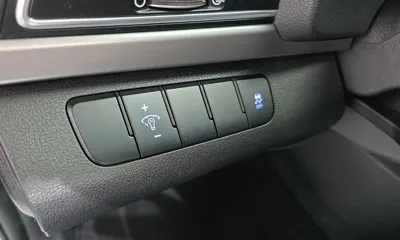 Hyundai Avante 2016, 103149 км, за 7500000 KRW - фото 12