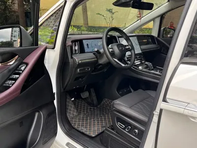 GAC Motor Trumpchi M8 2023, 25000 км, за 149800 CNY - фото 20