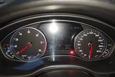 Audi A6L 2018, 99100 км, за 127975.39 CNY - фото 12
