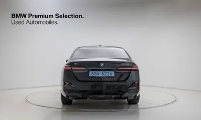 BMW i5 2025, 4649 км, за 80000000 KRW