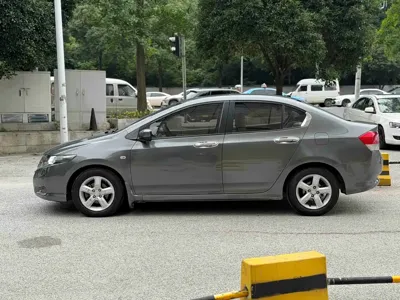 Honda City Classic 2009, 90000 км, за 13799 CNY