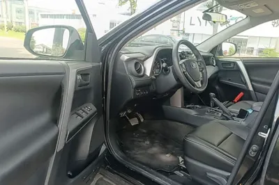 Toyota RAV4 2016, 102000 км, за 76993.8 CNY - фото 19