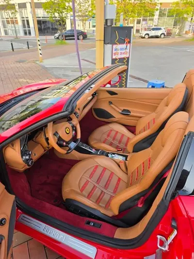 Ferrari 488 2019, 15000 км, за 232000000 KRW - фото 8