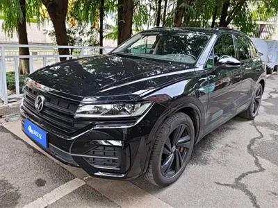Volkswagen Touareg · 2022 год