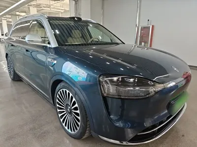 AITO 问界 AITO M9 2025, 22900 км, за 401200 CNY
