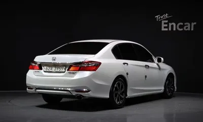 Honda Accord 2017, 72272 км, за 11500000 KRW