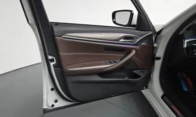 BMW 5-Series 2018, 60218 км, за 25500000 KRW - фото 25