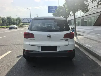 Volkswagen Tiguan 2010, 160000 км, за 13799 CNY