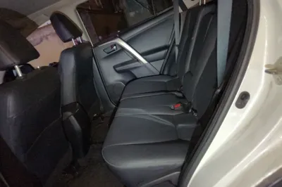 Toyota RAV4 2015, 97400 км, за 48625.87 CNY - фото 17