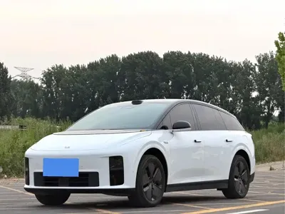 Li Auto 理想i6 2026, 4200 км, за 219899 CNY