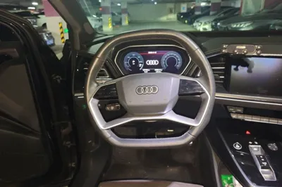 Audi Q4 e-tron 2022, 26100 км, за 142390.26 CNY - фото 9
