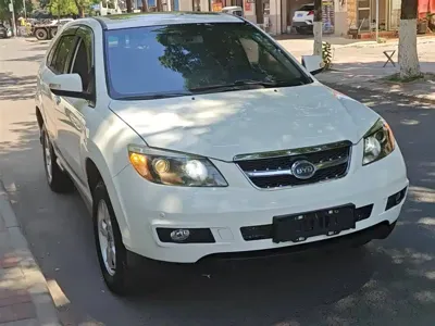 BYD S6 2011, 130000 км, за 7800 CNY