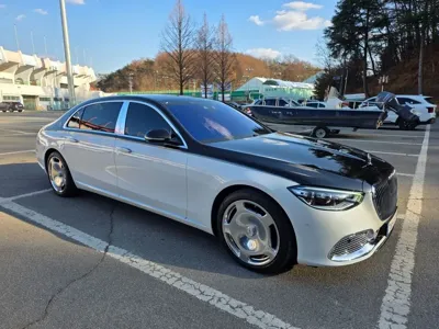 Mercedes-Benz S-Class · 2024 год