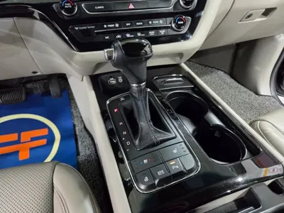 Kia Canival 2016, 199629 км, за 8500000 KRW - фото 11