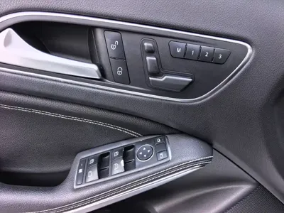 Mercedes-Benz GLA 2017, 140000 км, за 40100 CNY - фото 20