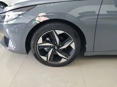 Hyundai Elantra 2023, 28100 км, за 77800 CNY - фото 23