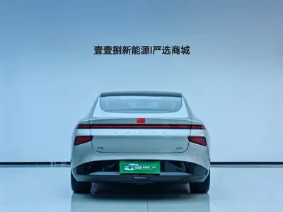 Xpeng P7 2021, 79000 км, за 99900 CNY
