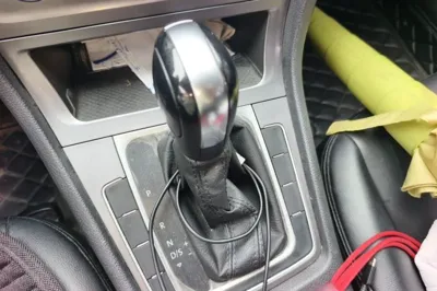 Volkswagen Golf 2016, 81700 км, за 57653.58 CNY - фото 13