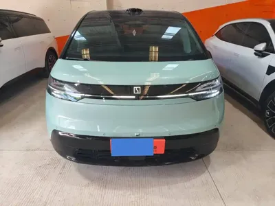 Zeekr Mix 2025, 30000 км, за 167399 CNY