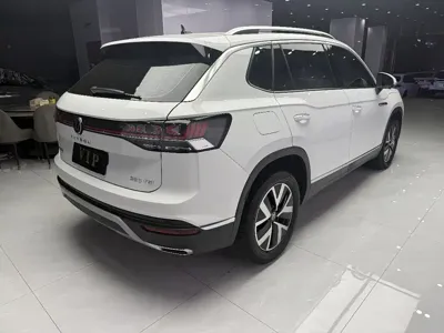 Volkswagen Tayron 2023, 43000 км, за 177800 CNY