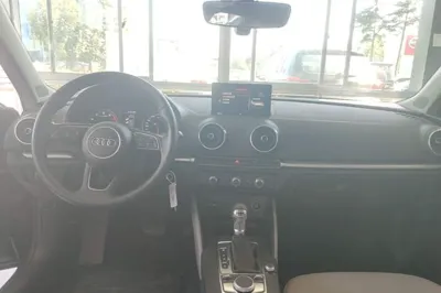 Audi A3 2019, 144000 км, за 64784.65 CNY - фото 12