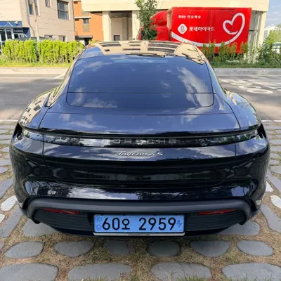 Porsche Taycan 2025, 24000 км, за 160000000 KRW