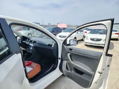 Volkswagen Santana 2017, 85000 км, за 22799 CNY - фото 7