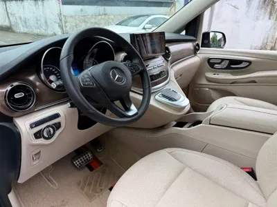 Mercedes-Benz V-Class 2021, 77000 км, за 214000 CNY - фото 7