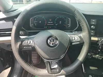 Volkswagen Passat 2019, 79100 км, за 82300 CNY - фото 12
