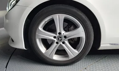 Mercedes-Benz E-Class 2018, 100876 км, за 17990000 KRW - фото 5