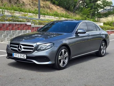 Mercedes-Benz E-Class 2019, 104000 км, за 21500000 KRW