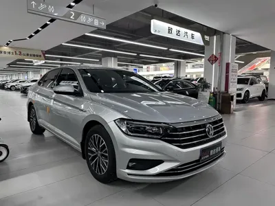 Volkswagen Sagitar · 2020 год