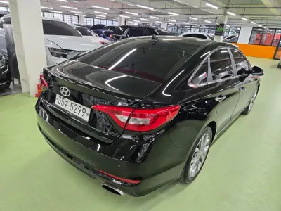 Hyundai Sonata 2015, 196074 км, за 5600000 KRW