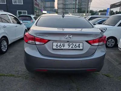 Hyundai Avante 2013, 118645 км, за 5400000 KRW