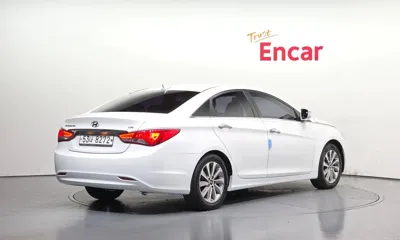 Hyundai Sonata 2013, 159748 км, за 4500000 KRW