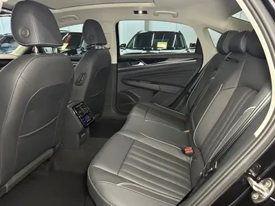 Volkswagen Passat 2022, 22000 км, за 107000 CNY - фото 10
