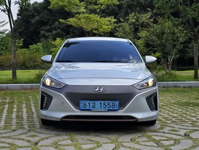Hyundai Ioniq 2018, 107222 км, за 9900000 KRW