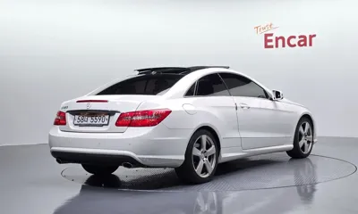Mercedes-Benz E-Class 2011, 43834 км, за 12900000 KRW - фото 2