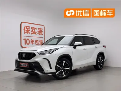 Toyota Crown Kluger · 2023 год