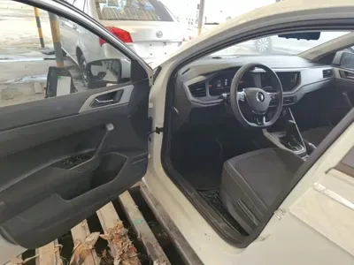 Volkswagen Polo 2023, 40000 км, за 62300 CNY - фото 16