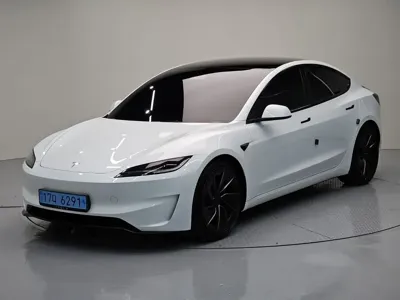 Tesla Model 3 · 2024 год