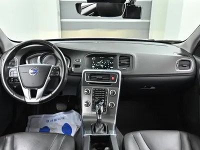 Volvo V60 2016, 61127 км, за 9900000 KRW - фото 10