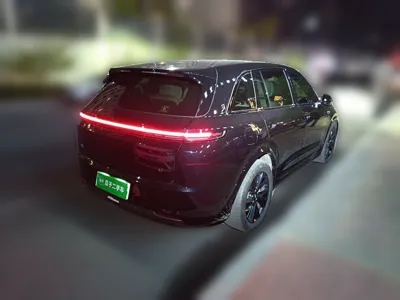 Li Auto L7 2023, 44200 км, за 211525.61 CNY - фото 6
