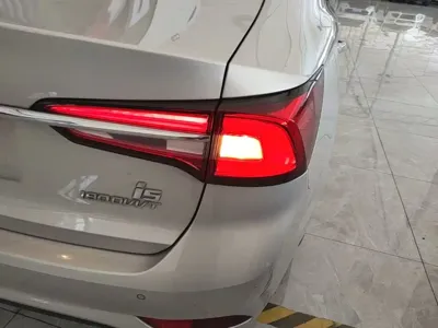 Roewe i5 2021, 68900 км, за 32100 CNY - фото 8